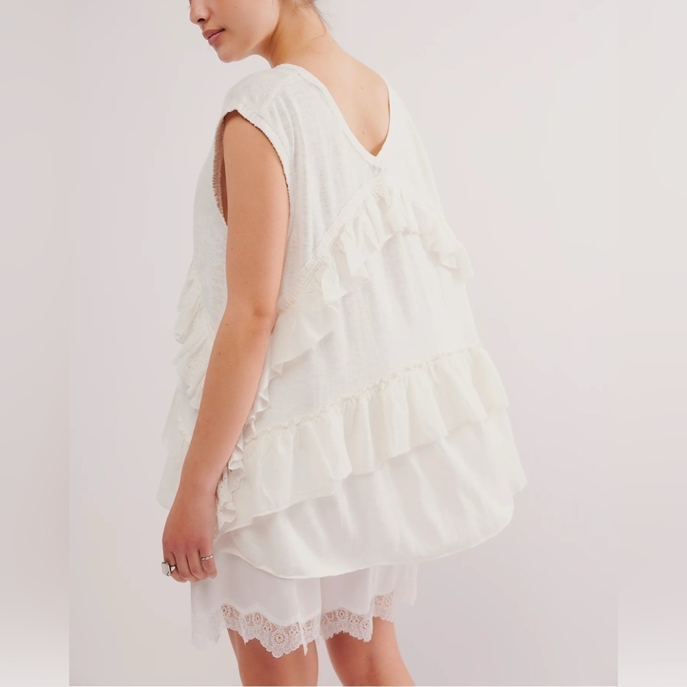 NWOT Free People, Claire Tee, Various Sizes in White